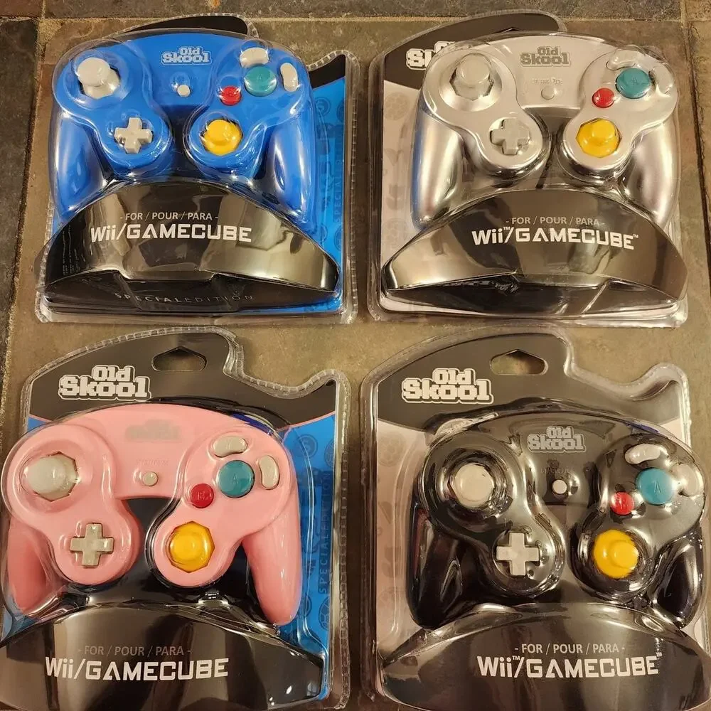 4 Gamecube Controllers - 4 Colors Bundle (NEW) Pink Black Blue Silver - Nintendo